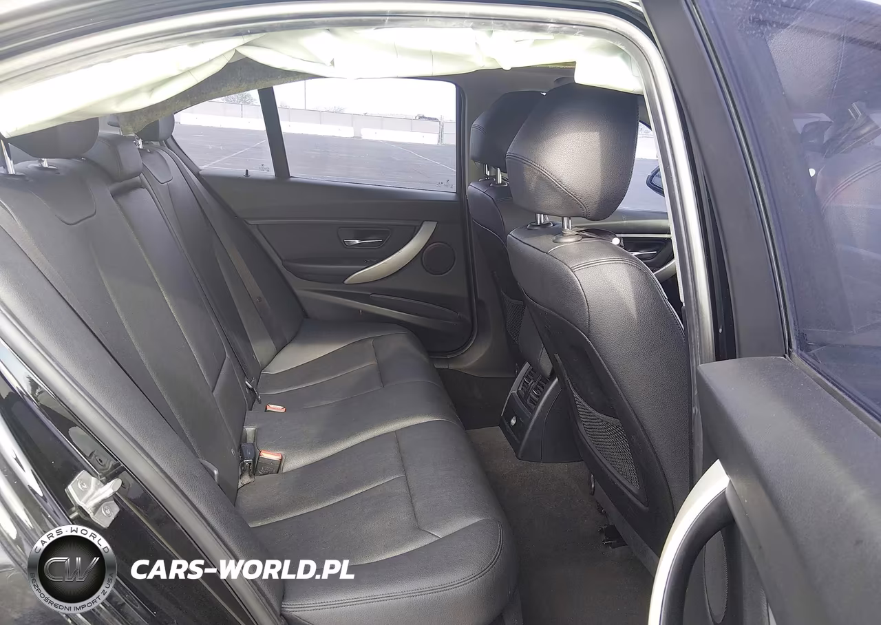 2018 BMW 320I VIN:WBA8A9C50JAH11995 - 8
