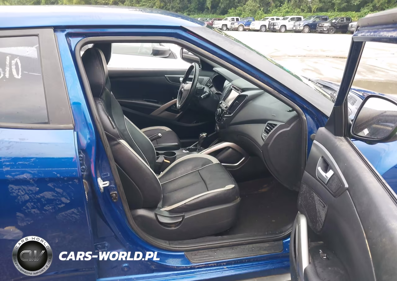 2015 Hyundai Veloster Turbo VIN:KMHTC6AE7FU241858 - 5