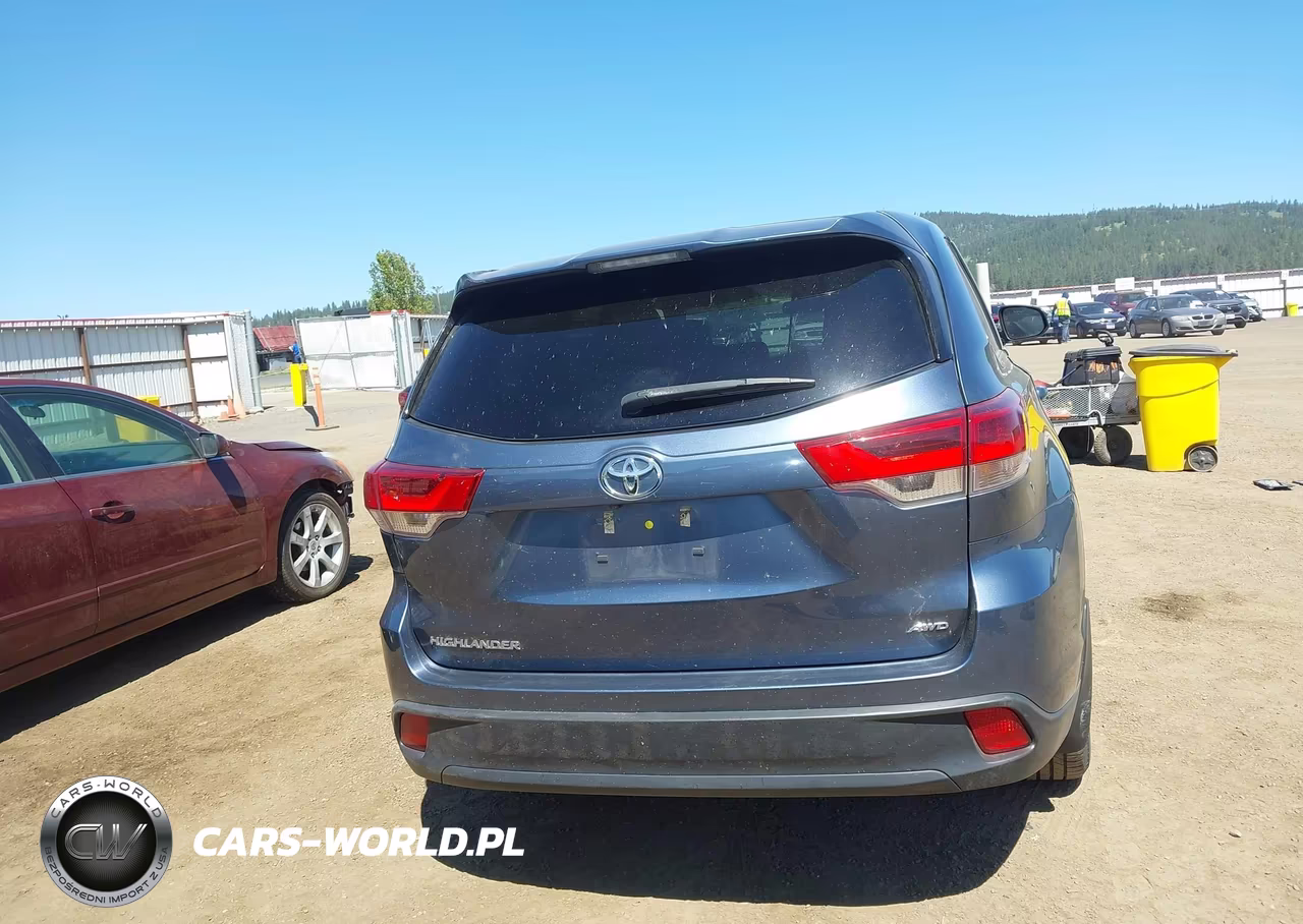2019 Toyota Highlander Le VIN:5TDBZRFH3KS993431 - 16