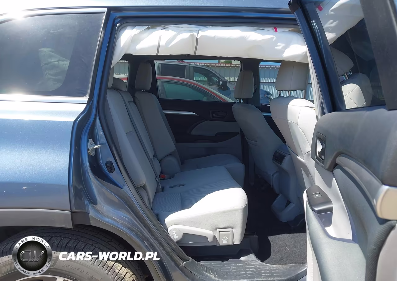 2019 Toyota Highlander Le VIN:5TDBZRFH3KS993431 - 8