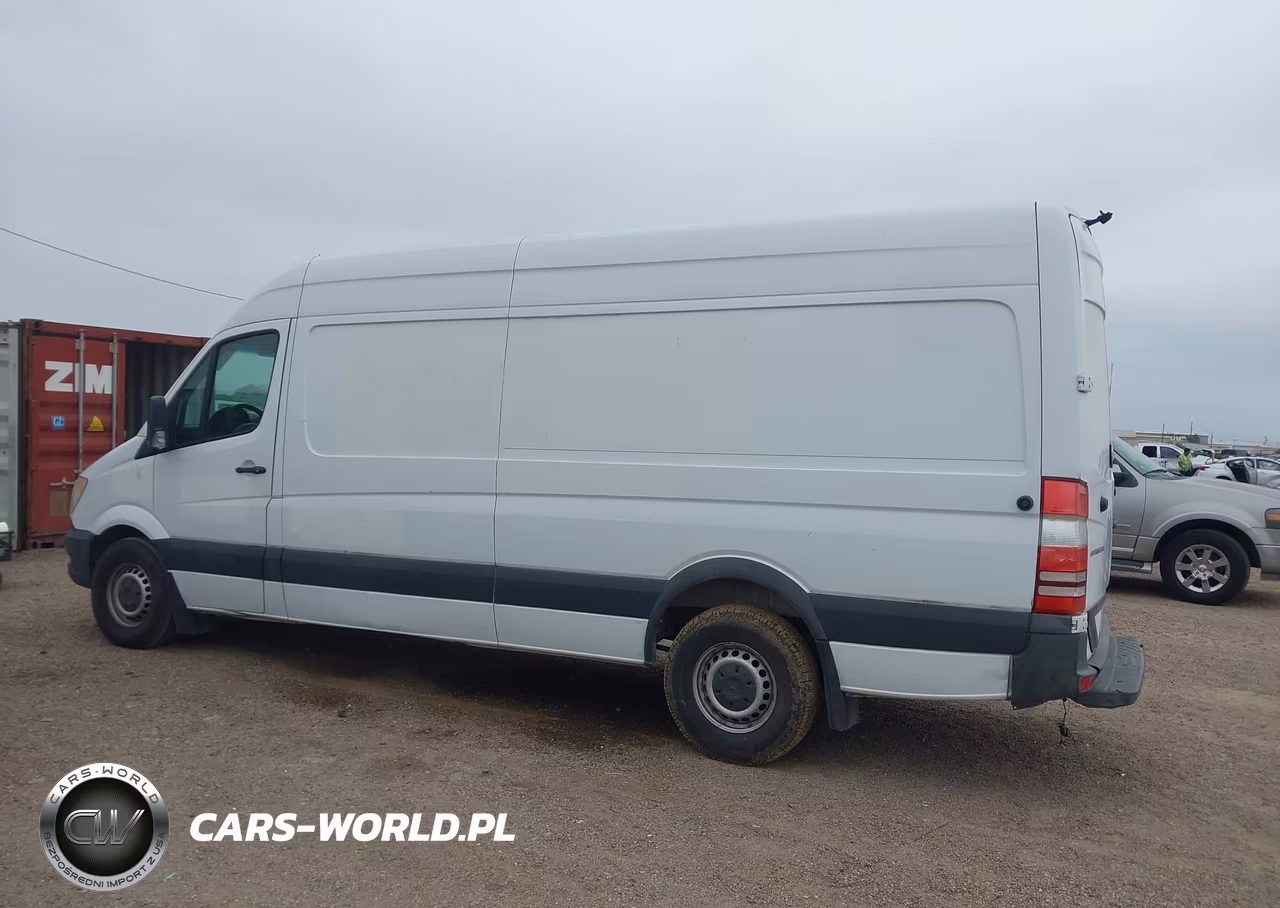 2018 Mercedes-Benz Sprinter 2500 High Roof V6 VIN:WD3PE8CD9JP615923 - 14