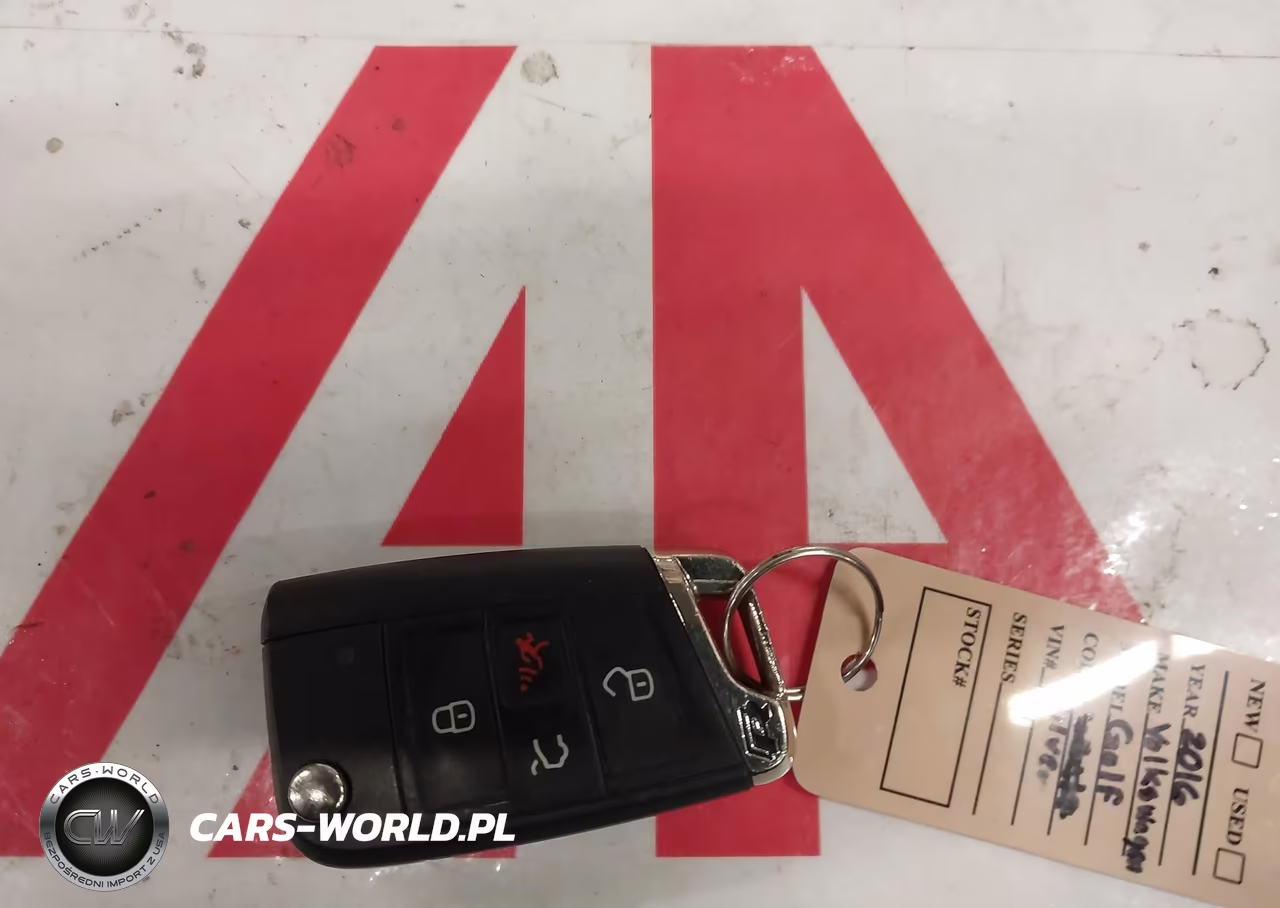 2016 Volkswagen Golf R 4-Door VIN:WVWLF7AU5GW171985 - 11