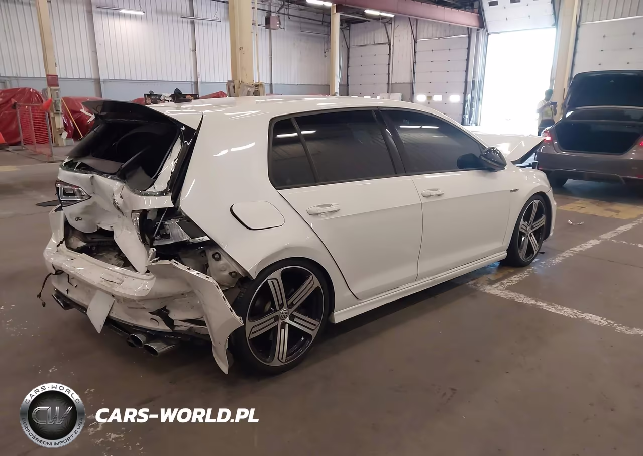 2016 Volkswagen Golf R 4-Door VIN:WVWLF7AU5GW171985 - 4