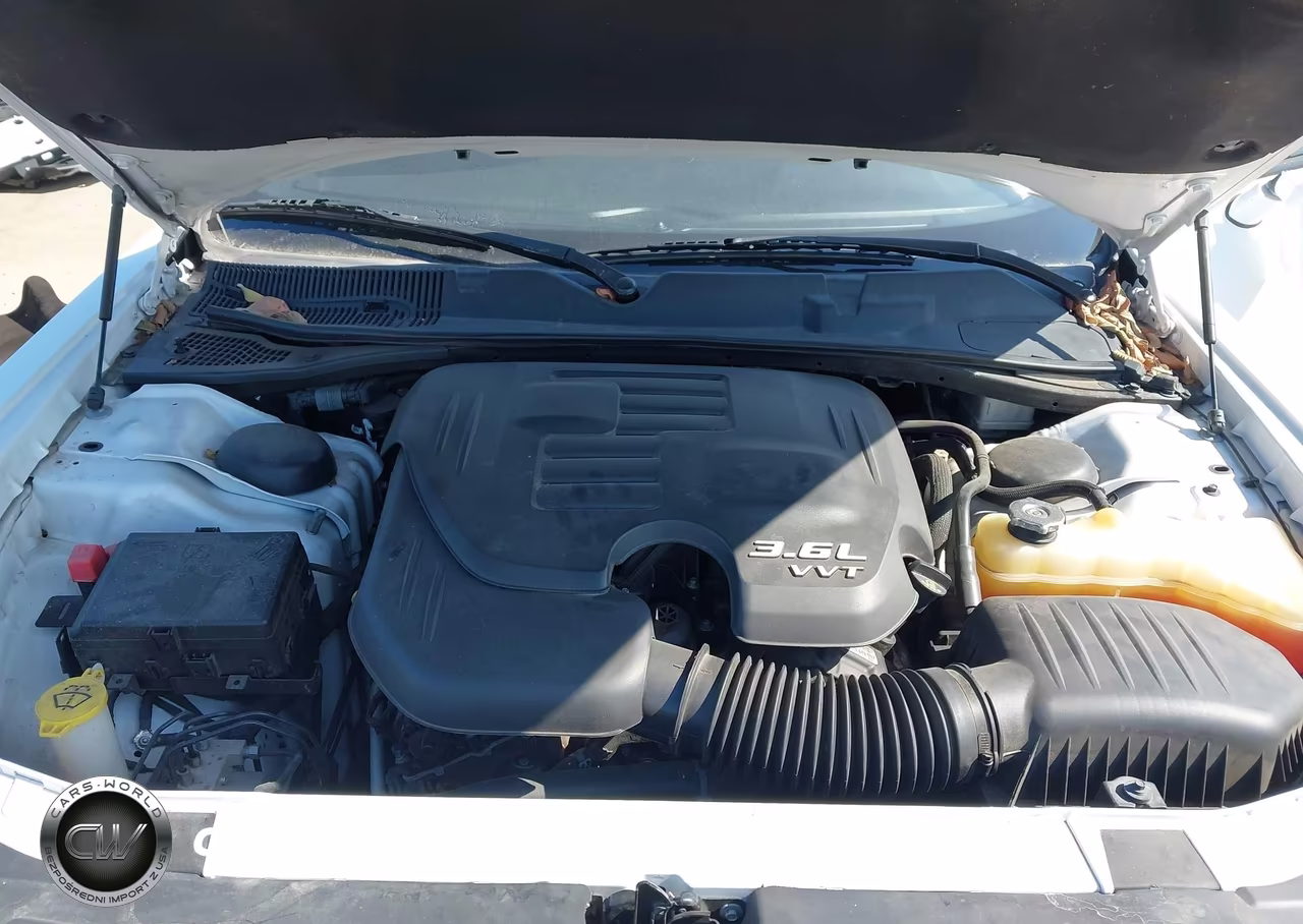 2018 Dodge Challenger Sxt VIN:2C3CDZAG8JH288157 - 10