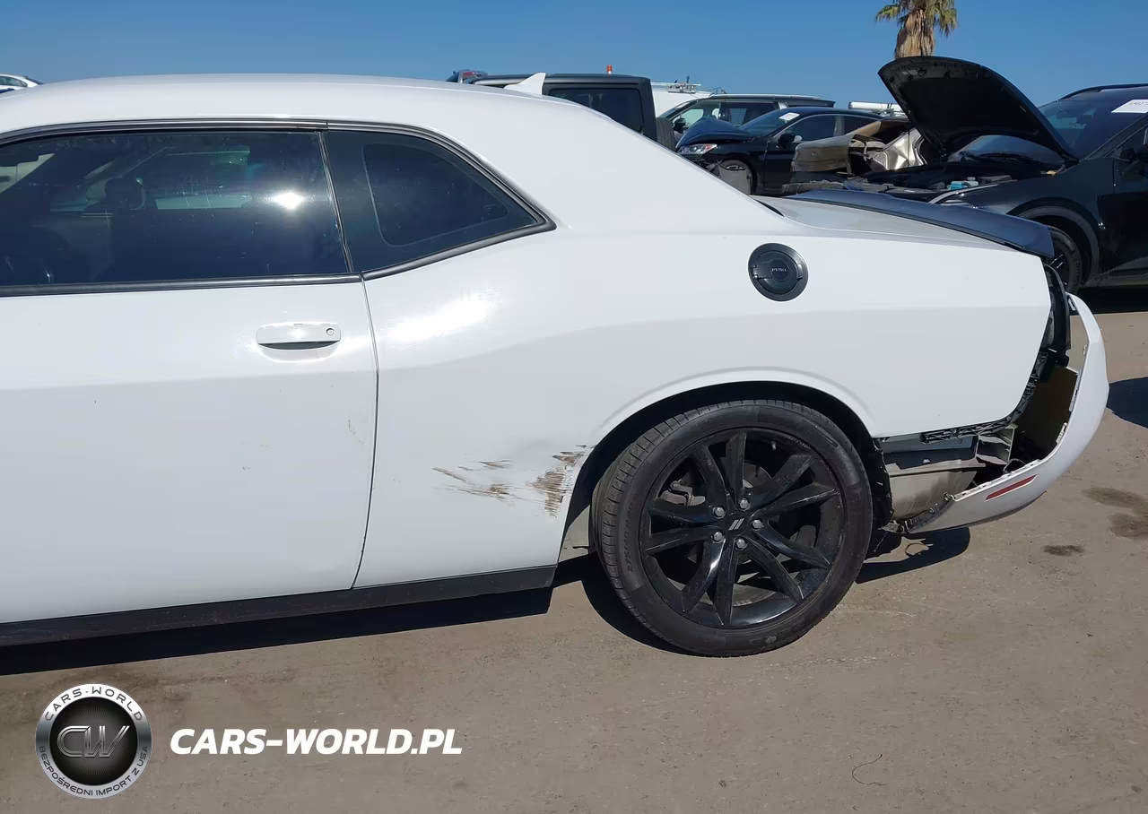 2018 Dodge Challenger Sxt VIN:2C3CDZAG8JH288157 - 6