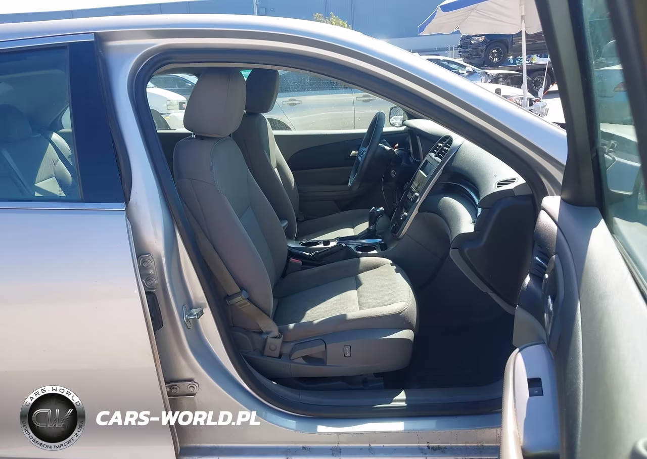 2014 Chevrolet Malibu 1Ls VIN:1G11B5SL5EF113782 - 5
