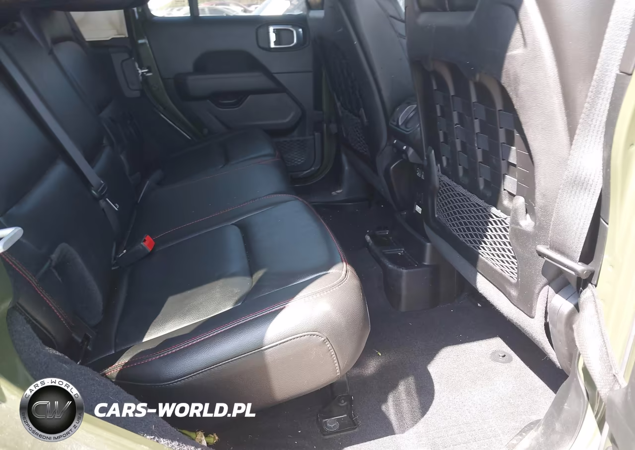 2021 Jeep Wrangler Unlimited Rubicon 4X4 VIN:1C4HJXFG4MW615392 - 8
