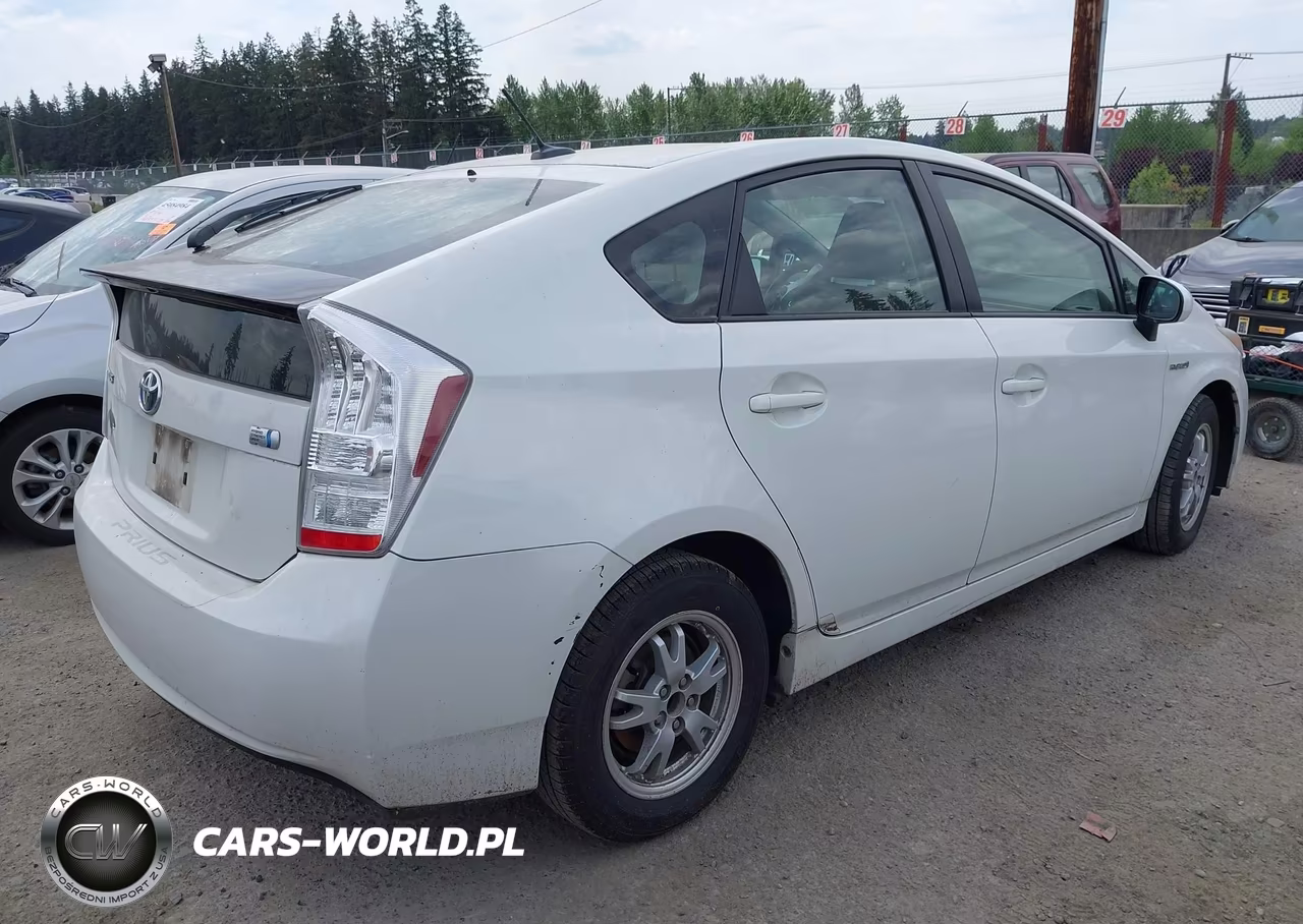 2010 Toyota Prius Ii VIN:JTDKN3DU6A0074680 - 4