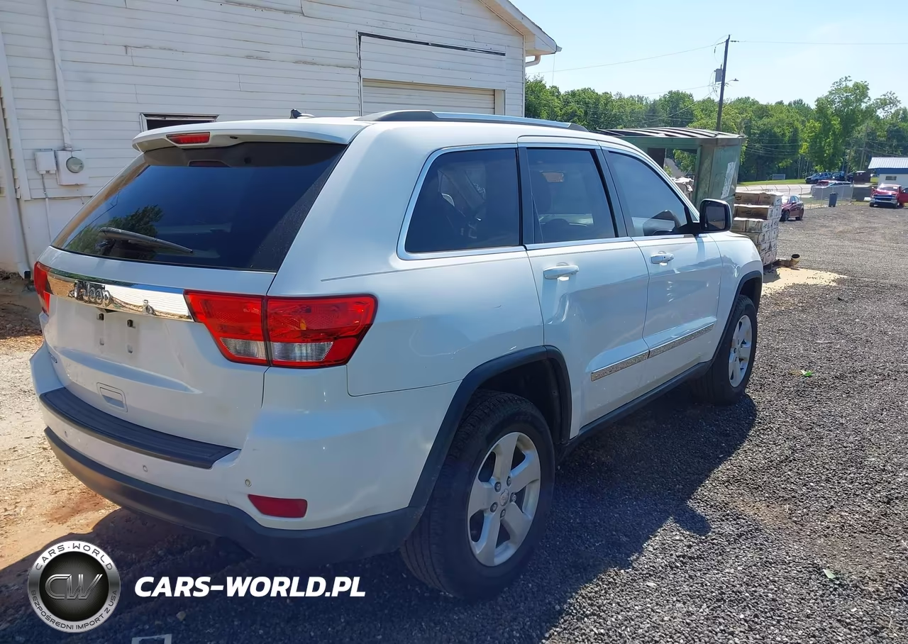 2013 Jeep Grand Cherokee Laredo VIN:1C4RJEAG1DC514277 - 4