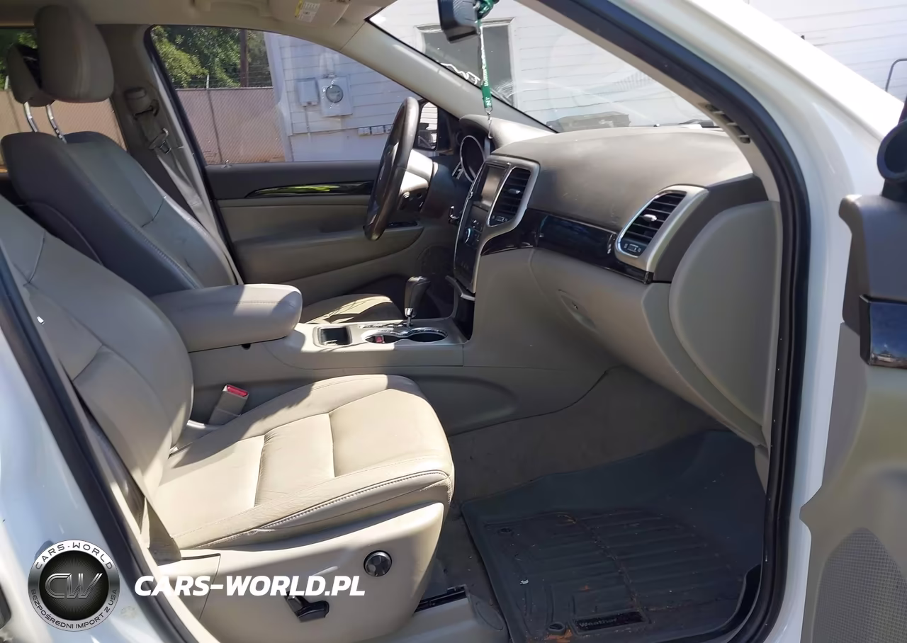 2013 Jeep Grand Cherokee Laredo VIN:1C4RJEAG1DC514277 - 5