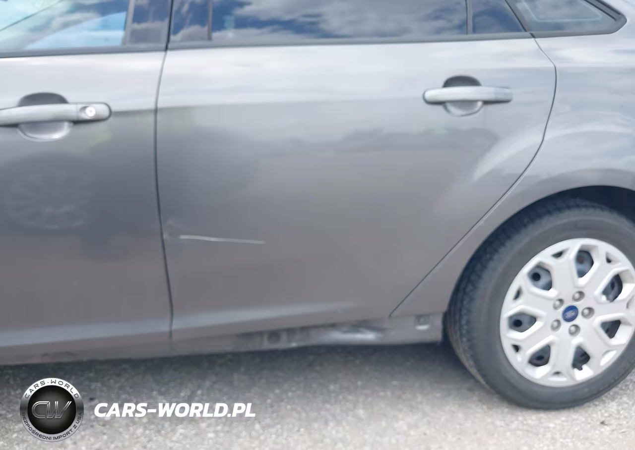 2012 Ford Focus Se VIN:1FAHP3F21CL456462 - 6