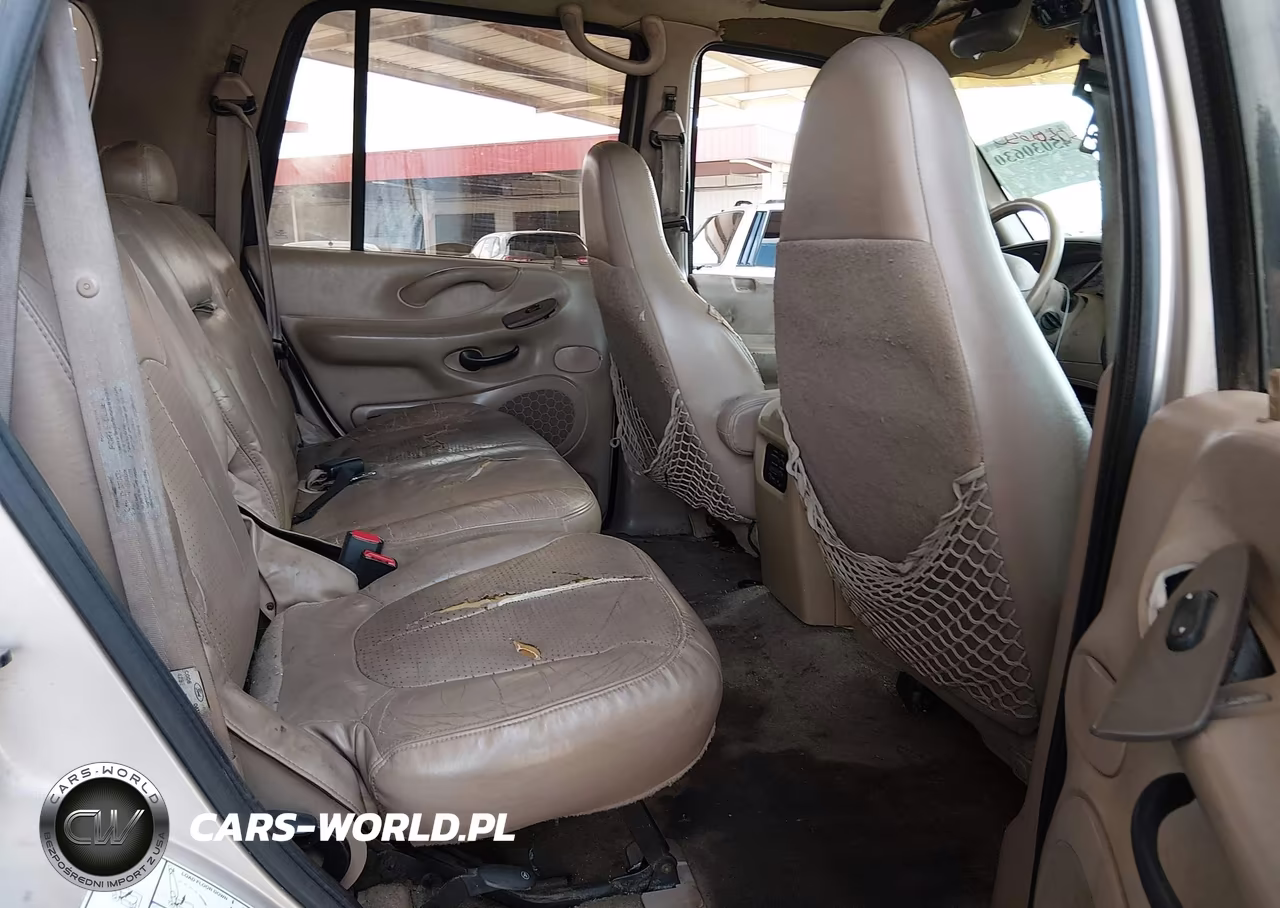 1997 Ford Expedition Eddie Bauer-Xlt VIN:1FMFU18L9VLA13298 - 8
