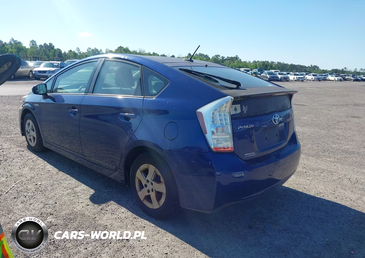 2011 Toyota Prius Two VIN:JTDKN3DU1B1467319 - 3