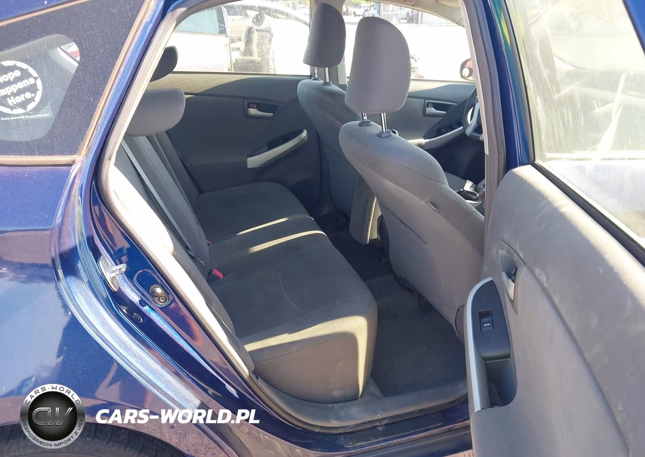 2011 Toyota Prius Two VIN:JTDKN3DU1B1467319 - 8