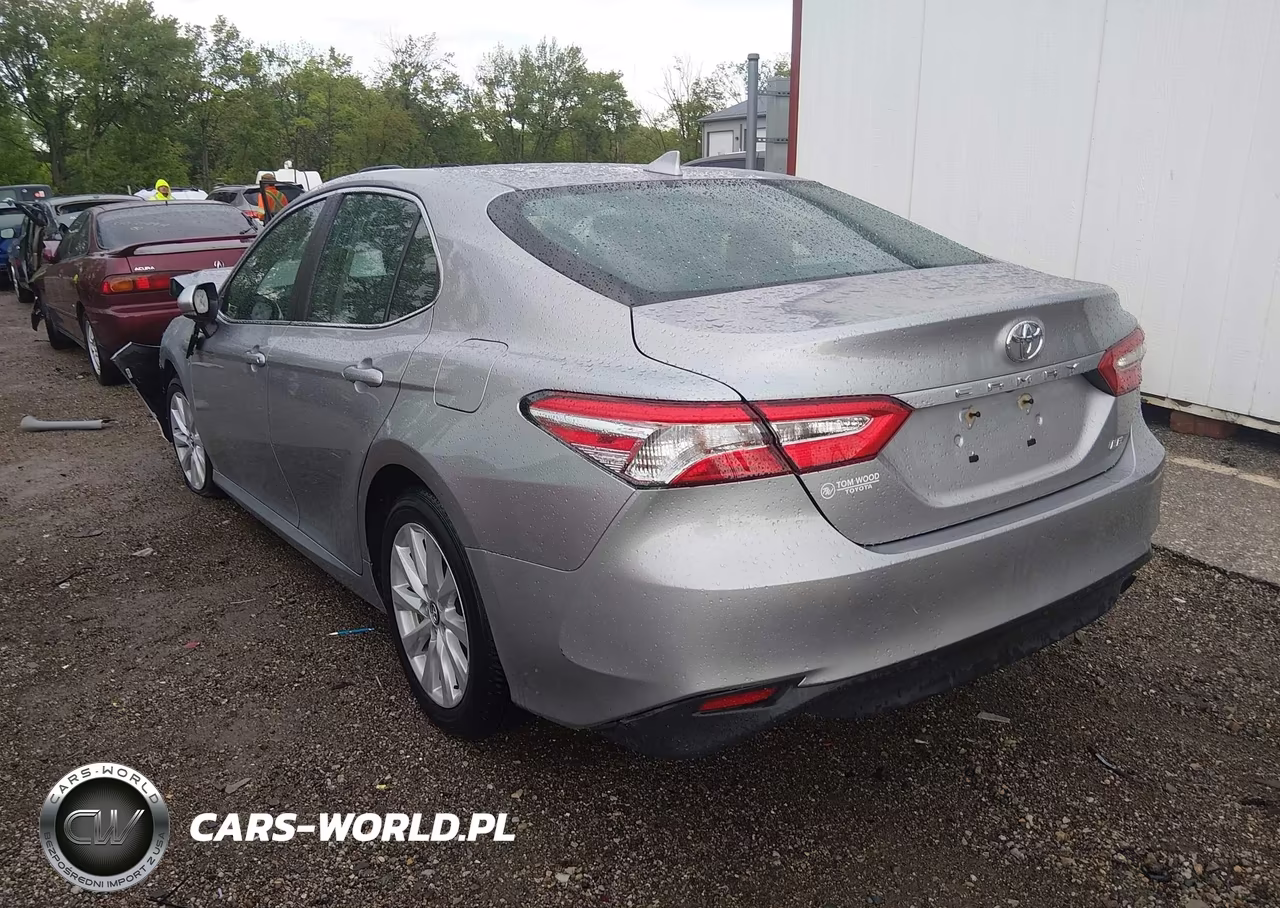 2019 Toyota Camry Le VIN:4T1B11HK4KU178437 - 3