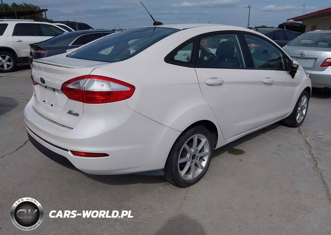 2016 Ford Fiesta Se VIN:3FADP4BJ1GM158208 - 4