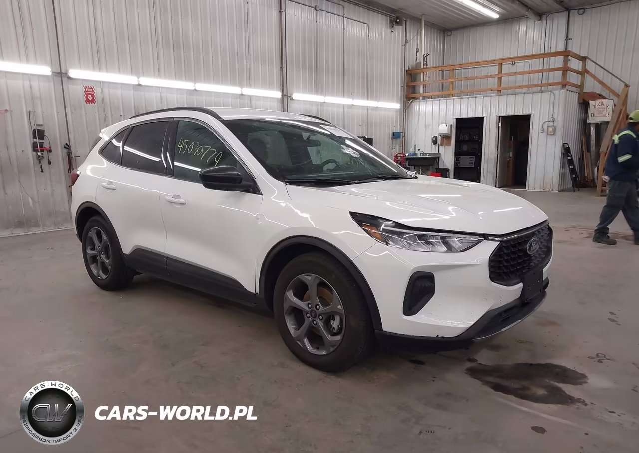 2025 Ford Escape St Line – zdjęcie 1 z 17