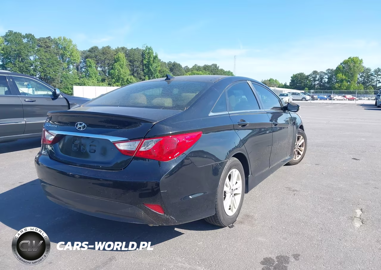 2014 Hyundai Sonata Gls VIN:5NPEB4AC7EH945750 - 4