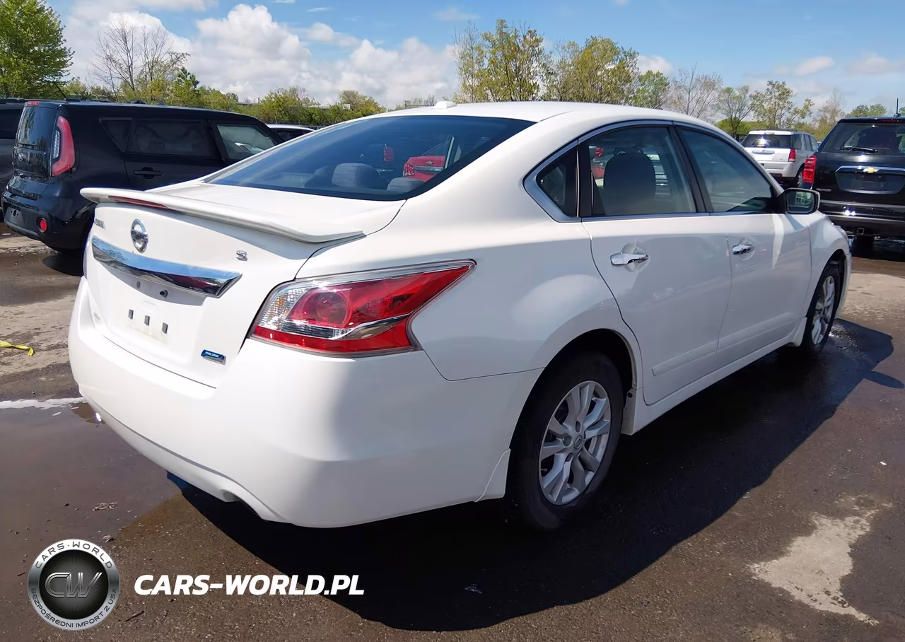 2014 Nissan Altima 2.5 S VIN:1N4AL3AP5EC191466 - 4