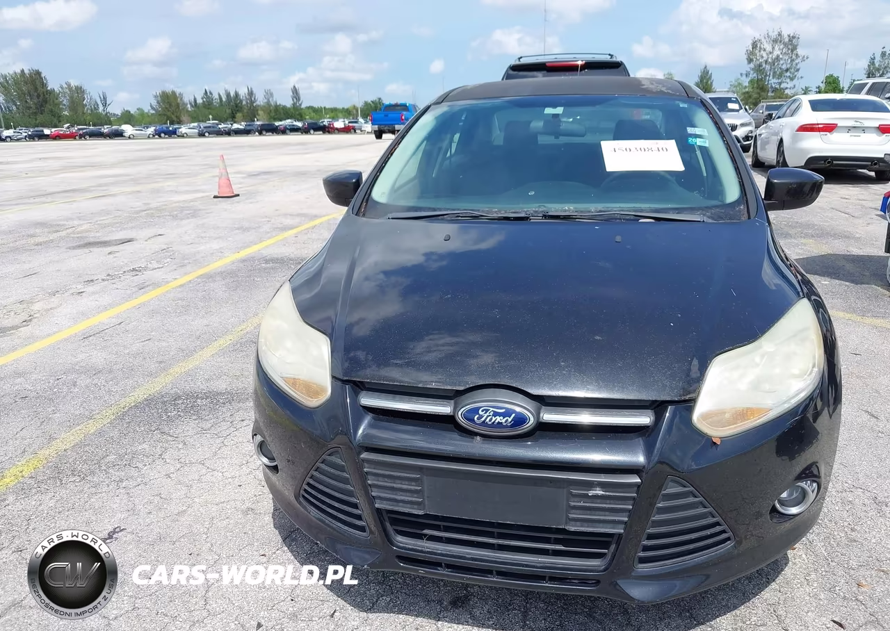 2012 Ford Focus Se VIN:1FAHP3F28CL384918 - 6