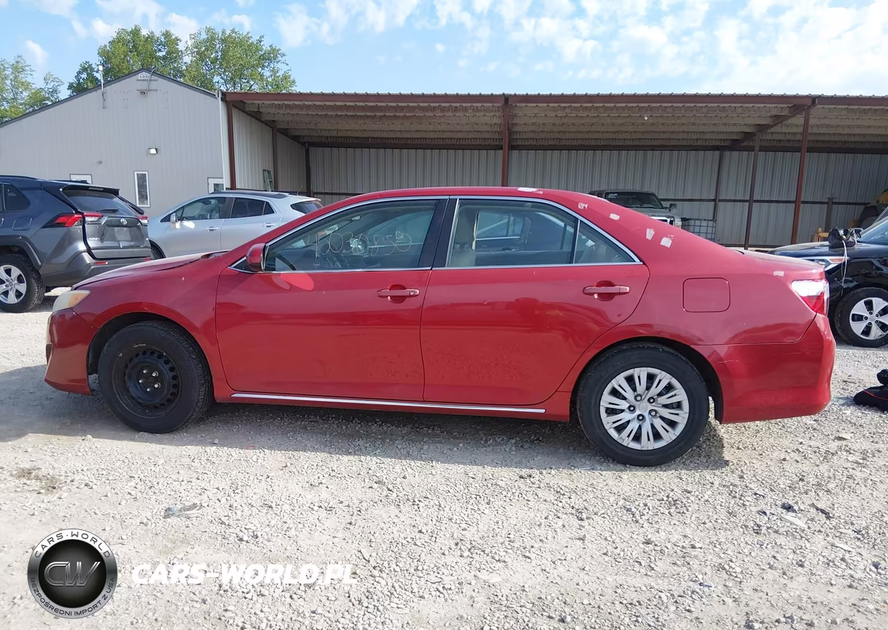 2013 Toyota Camry Le VIN:4T4BF1FK2DR298556 - 14