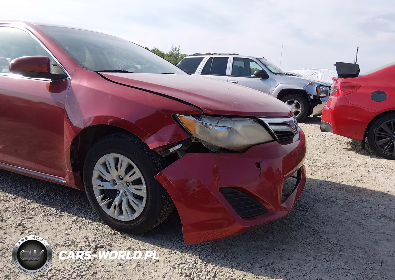 2013 Toyota Camry Le VIN:4T4BF1FK2DR298556 - 17