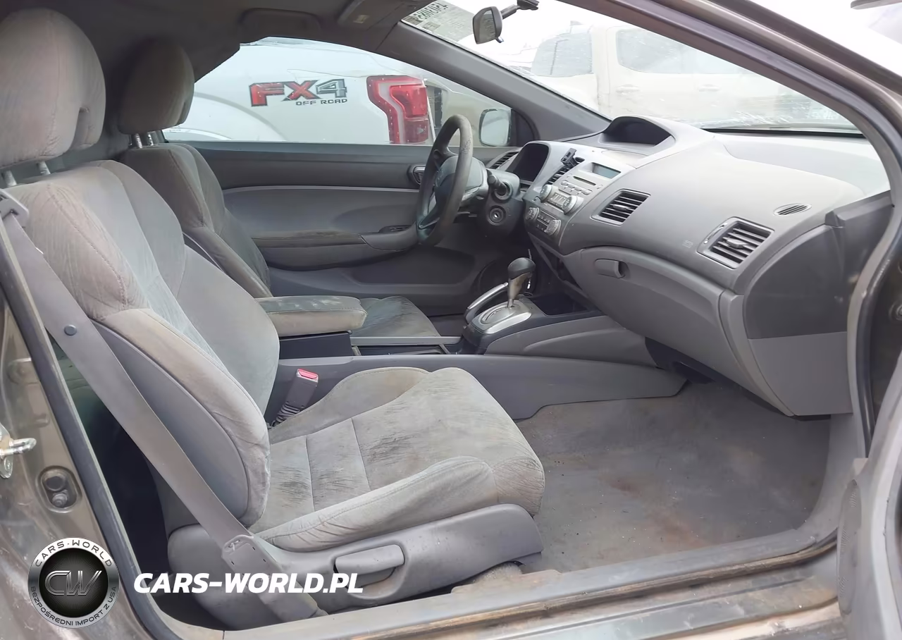 2008 Honda Civic Lx VIN:2HGFG12668H527739 - 5