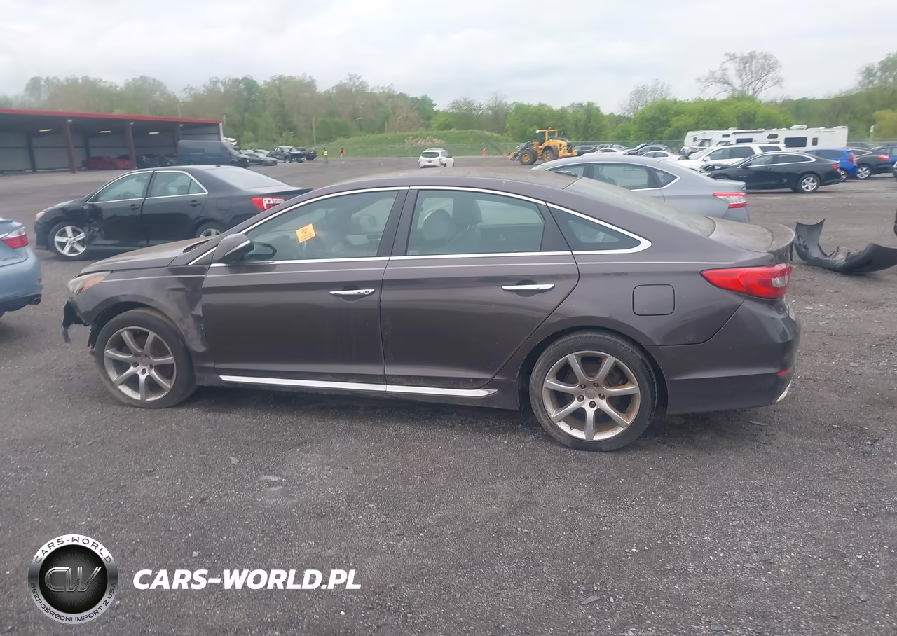 2015 Hyundai Sonata Sport 2.0T VIN:5NPE34AB5FH105424 - 14