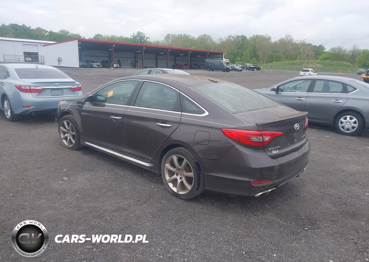 2015 Hyundai Sonata Sport 2.0T VIN:5NPE34AB5FH105424 - 3