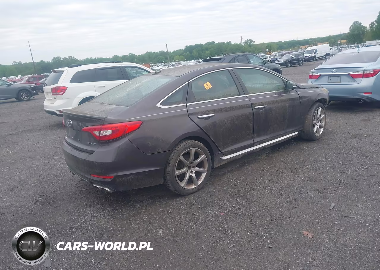 2015 Hyundai Sonata Sport 2.0T VIN:5NPE34AB5FH105424 - 4