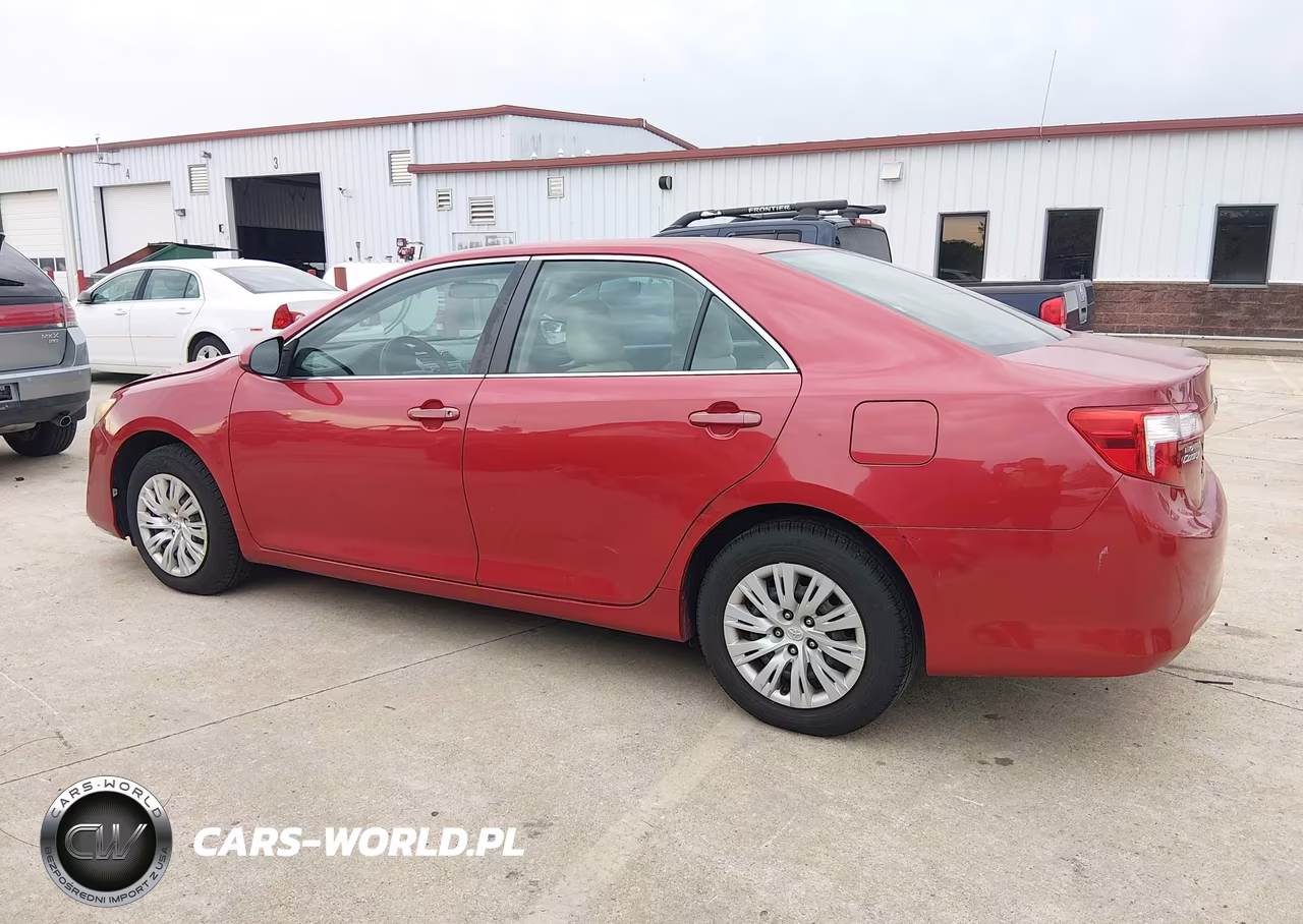 2013 Toyota Camry L VIN:4T4BF1FK8DR285164 - 14