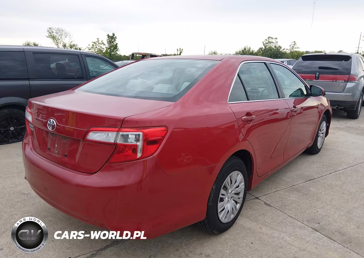 2013 Toyota Camry L VIN:4T4BF1FK8DR285164 - 4