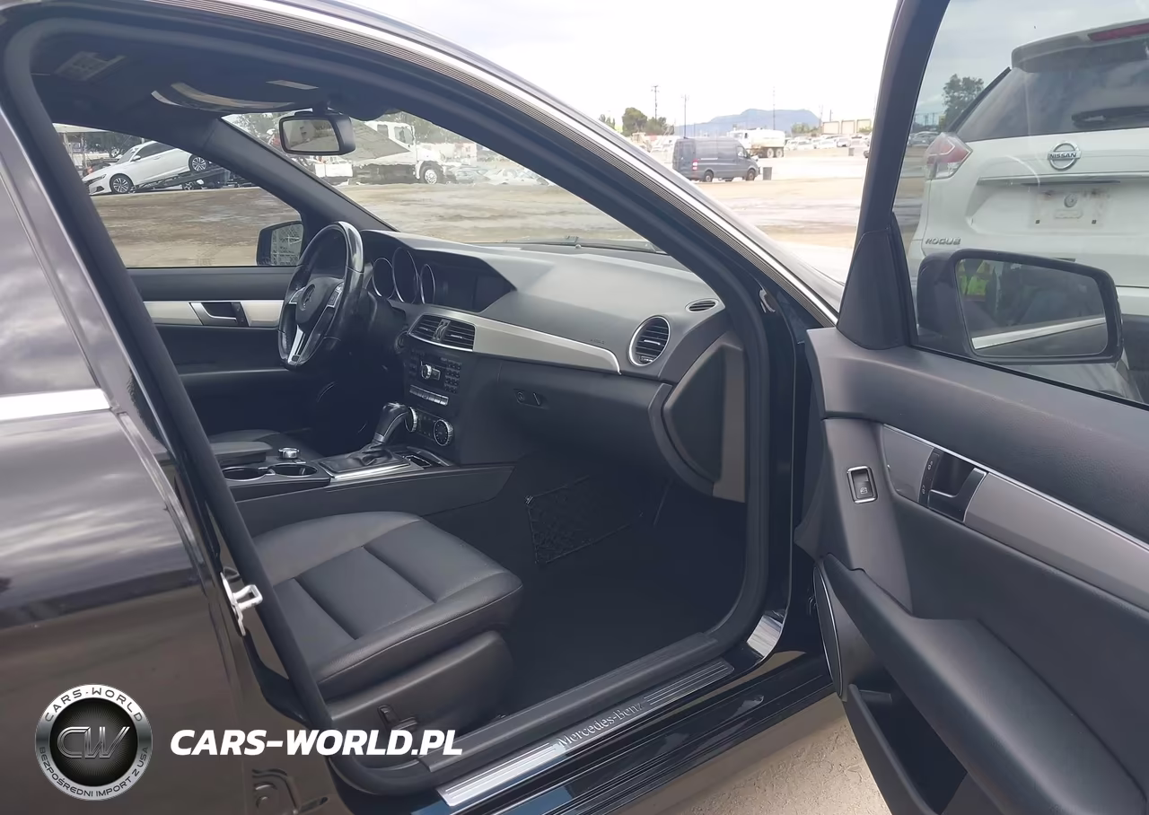 2012 Mercedes-Benz C 250 Sport VIN:WDDGF4HB0CR235224 - 5