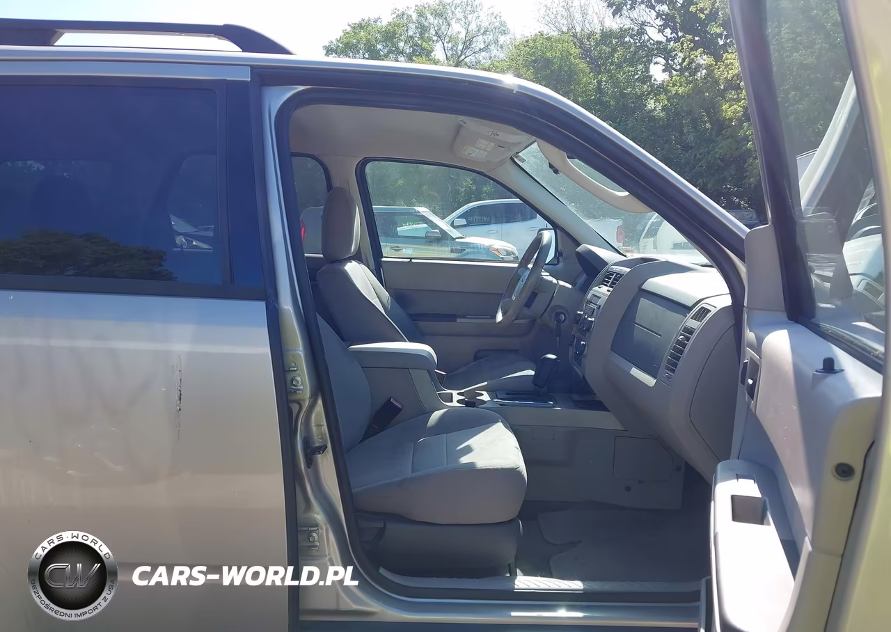 2010 Ford Escape Xlt VIN:1FMCU9D76AKC03392 - 5