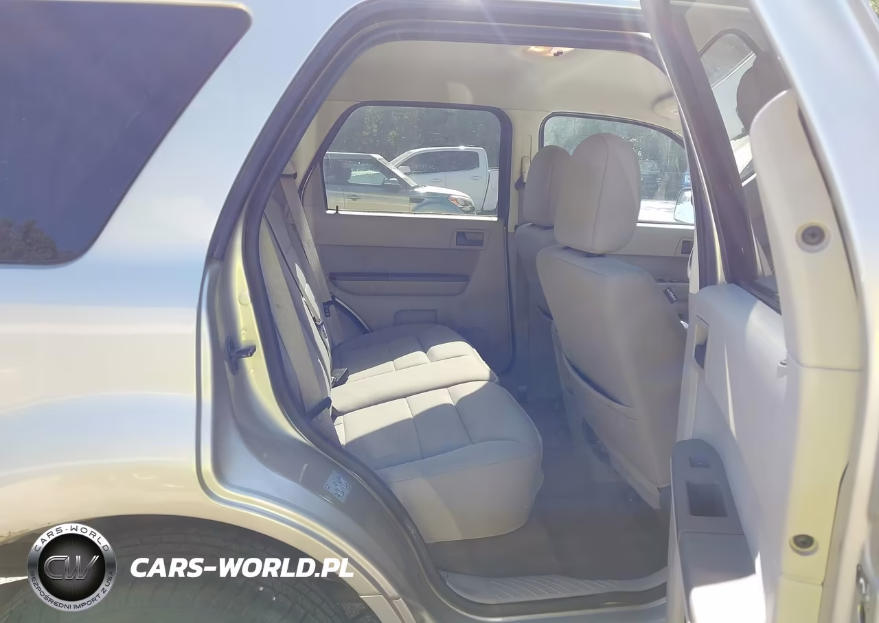 2010 Ford Escape Xlt VIN:1FMCU9D76AKC03392 - 8