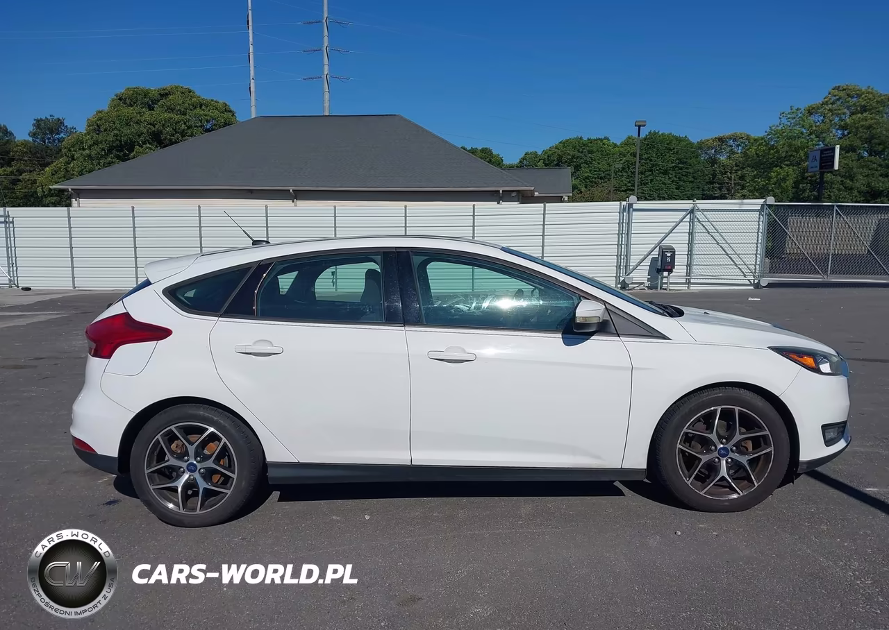2017 Ford Focus Sel VIN:1FADP3M28HL227317 - 13