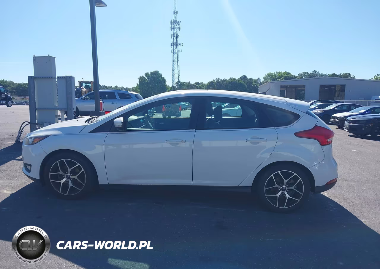 2017 Ford Focus Sel VIN:1FADP3M28HL227317 - 14
