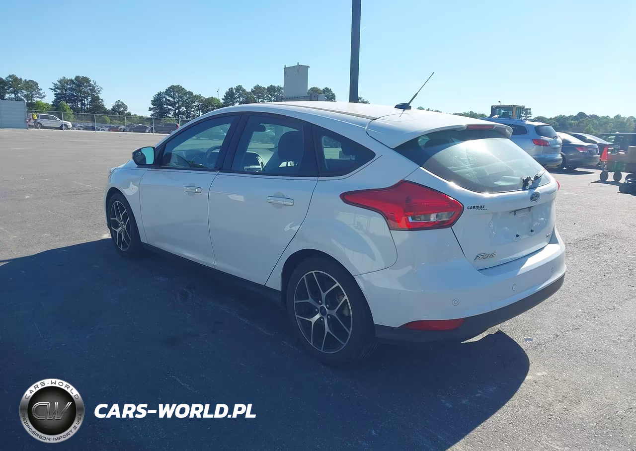 2017 Ford Focus Sel VIN:1FADP3M28HL227317 - 3