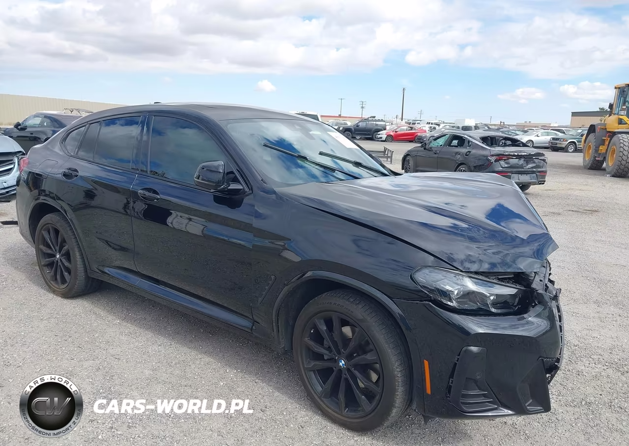 2024 BMW X4 xDrive30I