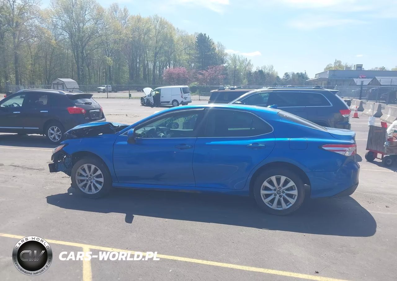 2019 Toyota Camry Le VIN:4T1B11HK0KU253327 - 15