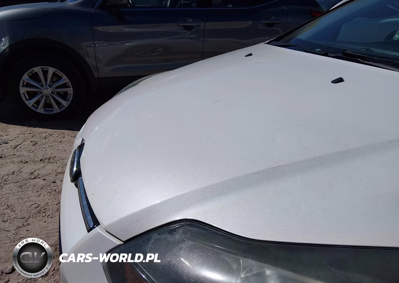 2014 Ford Focus Titanium VIN:1FADP3J24EL292715 - 14