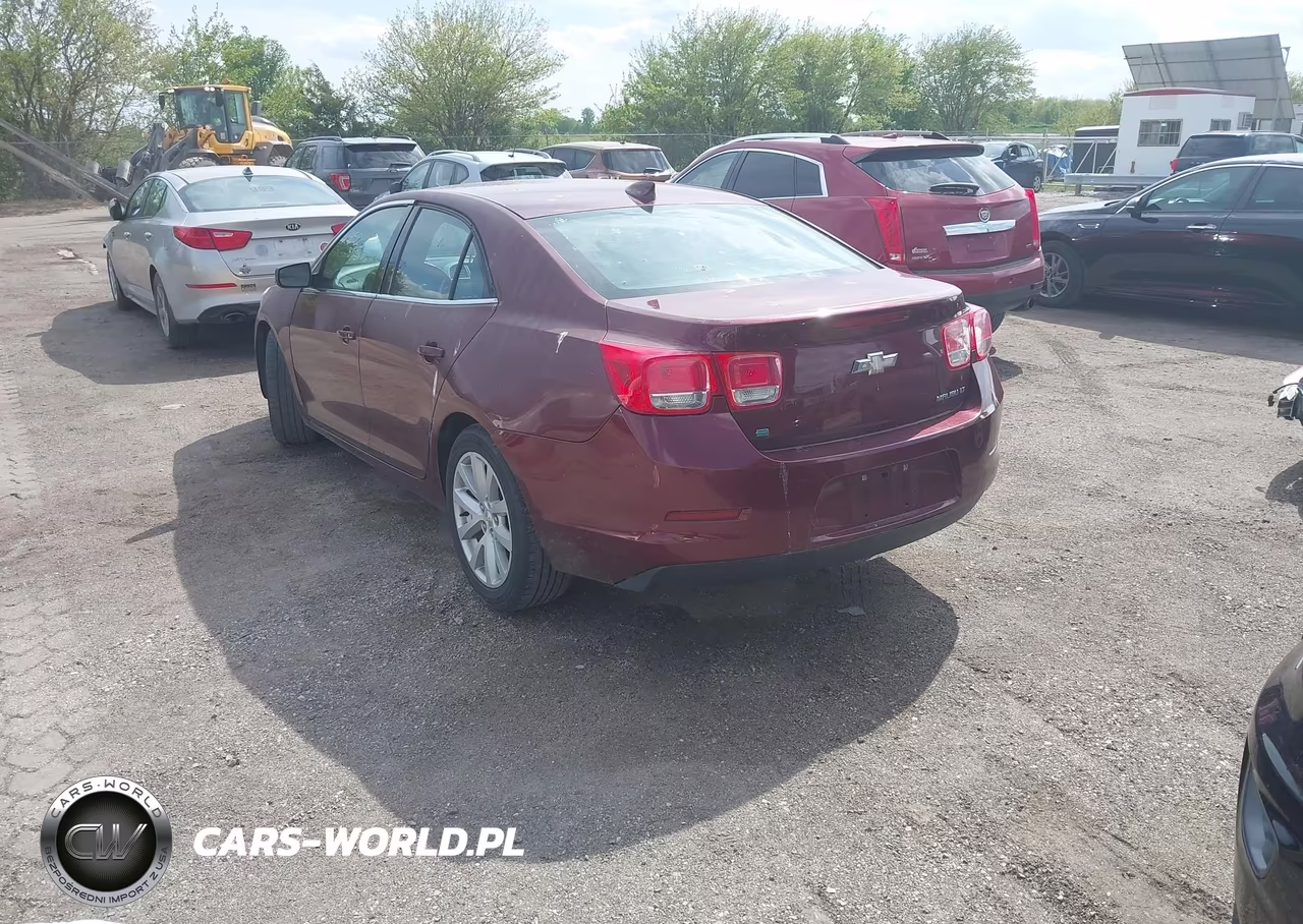 2015 Chevrolet Malibu 2Lt VIN:1G11D5SL1FF125696 - 3