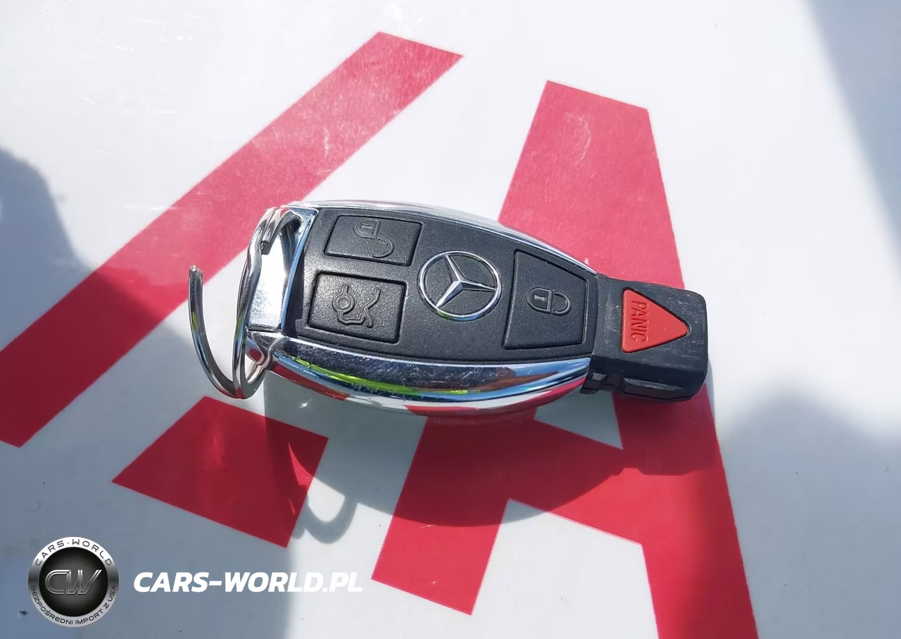 2012 Mercedes-Benz C 250 Sport VIN:WDDGF4HB1CR215807 - 11
