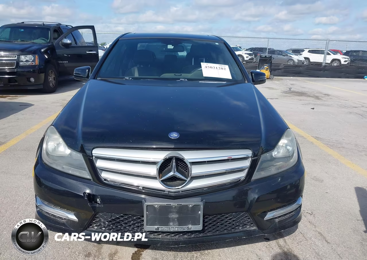 2012 Mercedes-Benz C 250 Sport VIN:WDDGF4HB1CR215807 - 6