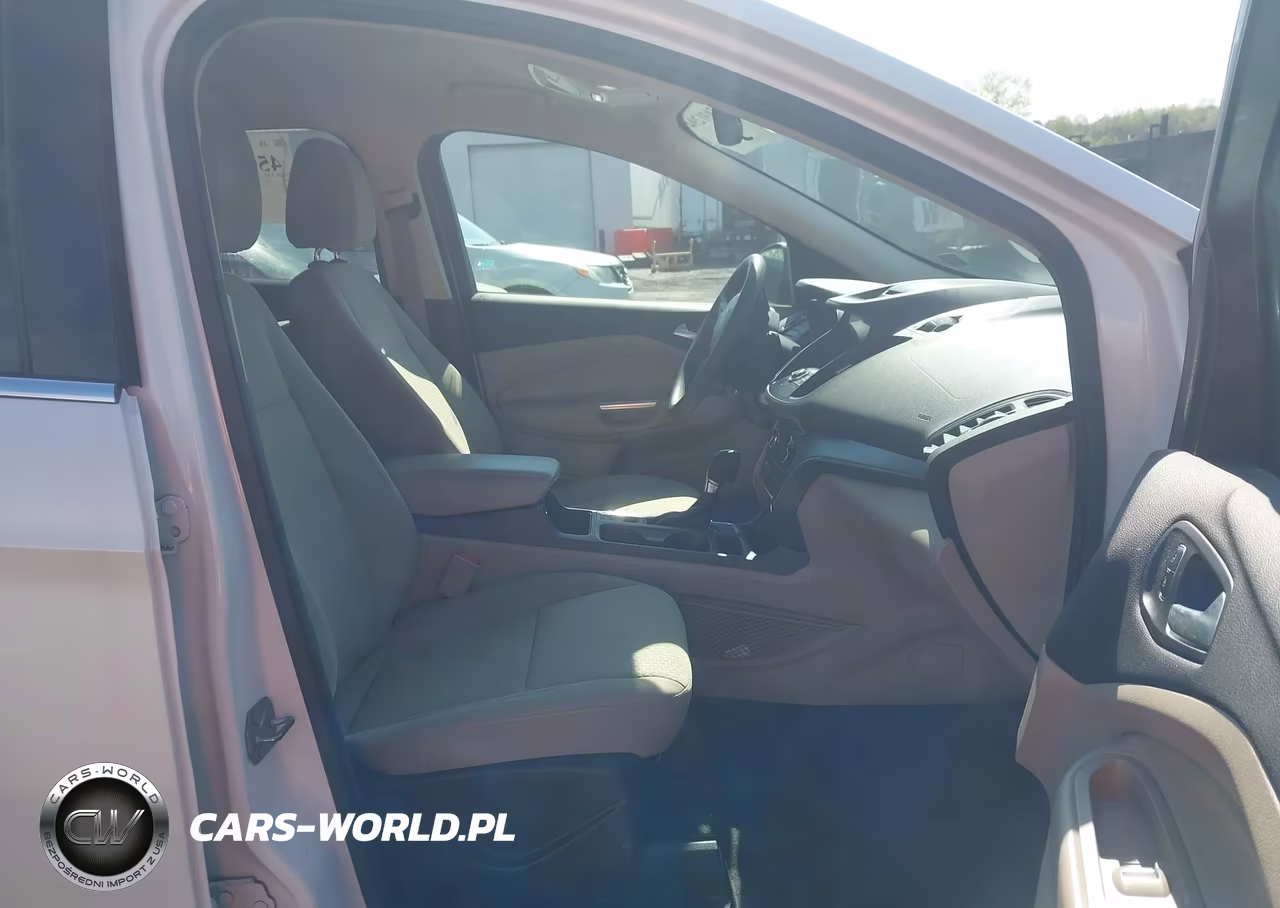 2017 Ford Escape Se VIN:1FMCU9GD8HUB95019 - 5