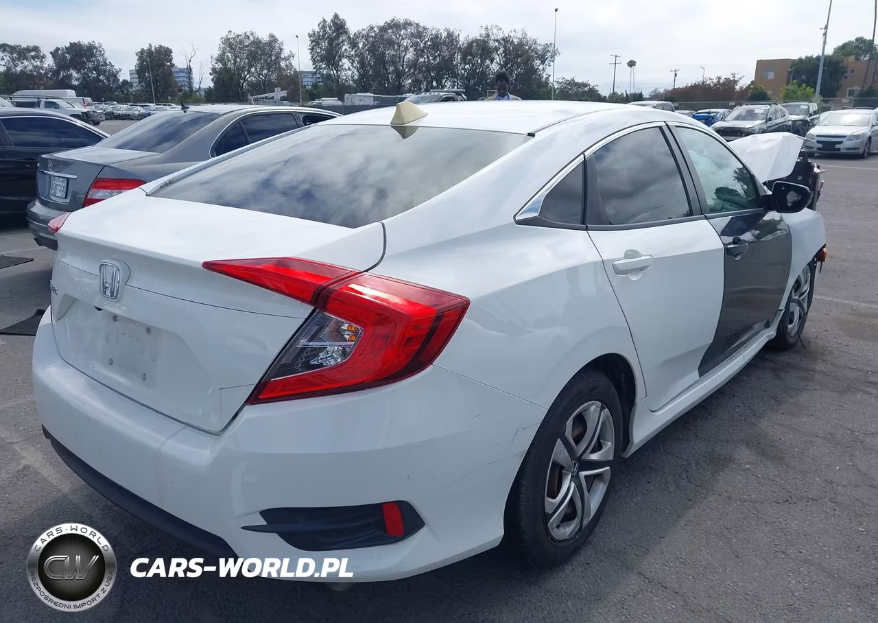 2018 Honda Civic Lx VIN:2HGFC2F56JH531086 - 4