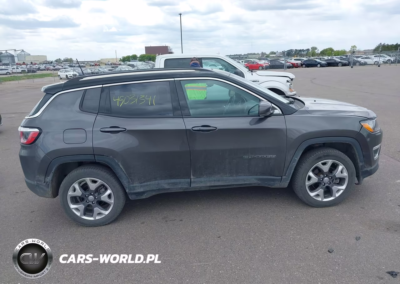 2018 Jeep Compass Limited 4X4 VIN:3C4NJDCB7JT104481 - 13