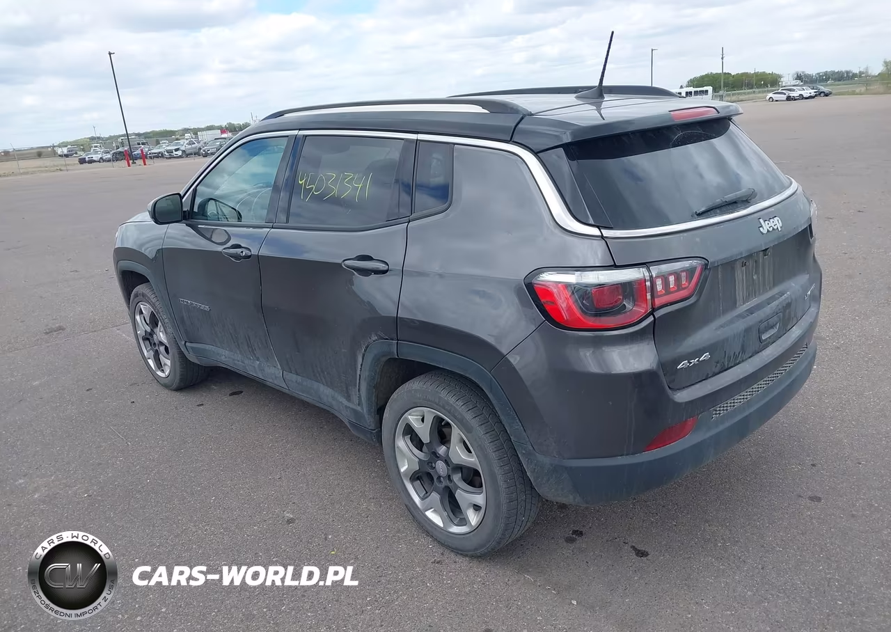 2018 Jeep Compass Limited 4X4 VIN:3C4NJDCB7JT104481 - 3