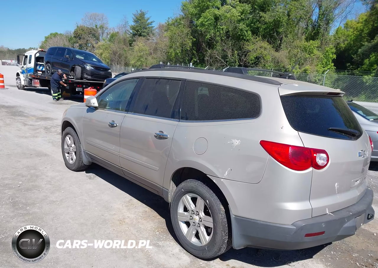 2011 Chevrolet Traverse 1Lt VIN:1GNKRGED1BJ102222 - 3