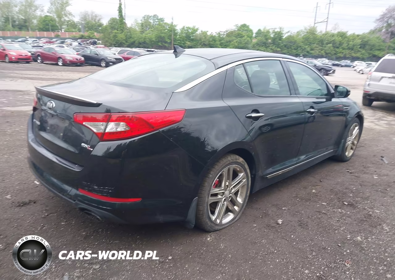 2013 Kia Optima Sx VIN:5XXGR4A66DG120940 - 4